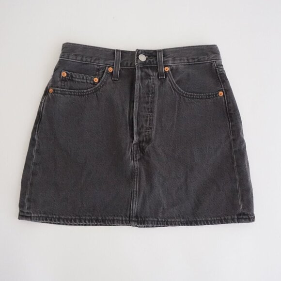 Levi's Premium Black Faded Rib Cage Mini Denim Skirt Size 27 - Picture 1 of 13